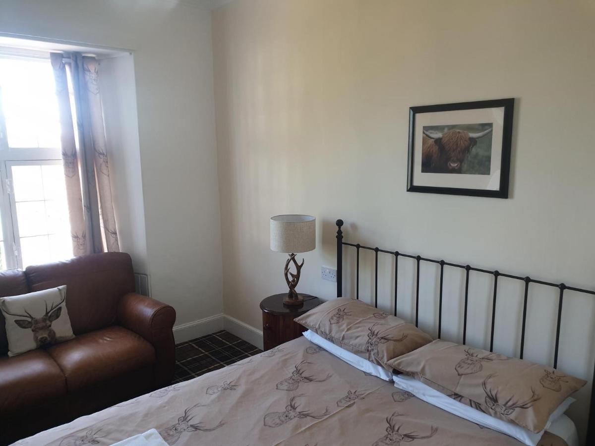 Ramsay Arms Hotel Fettercairn Dış mekan fotoğraf