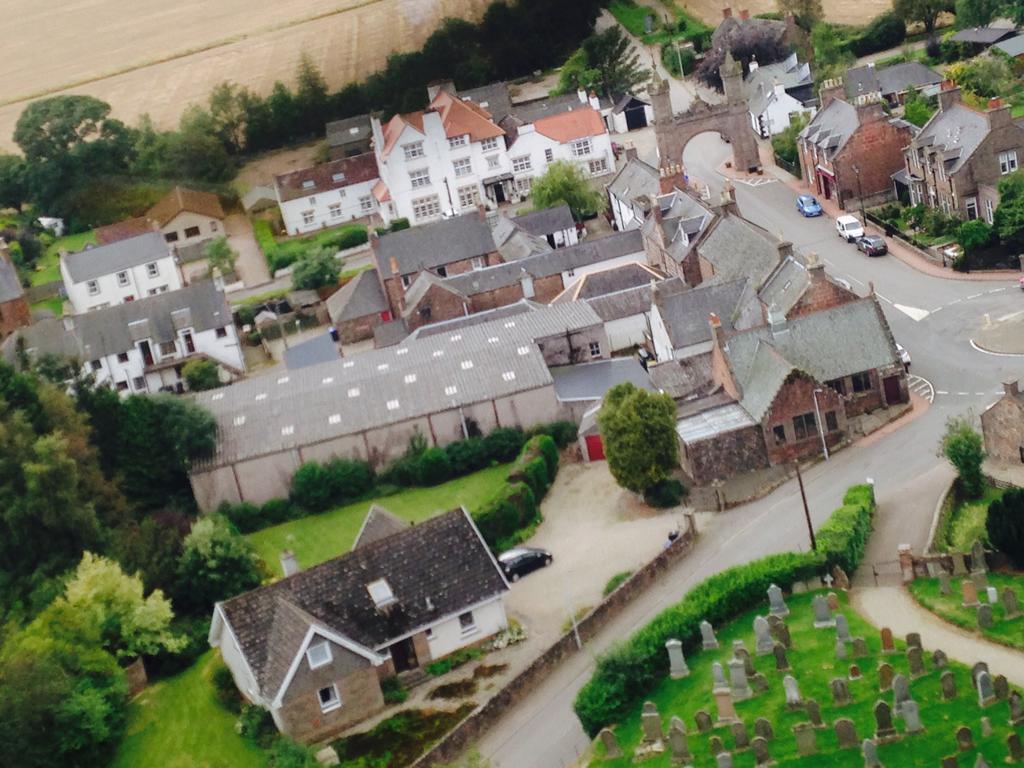 Ramsay Arms Hotel Fettercairn Dış mekan fotoğraf